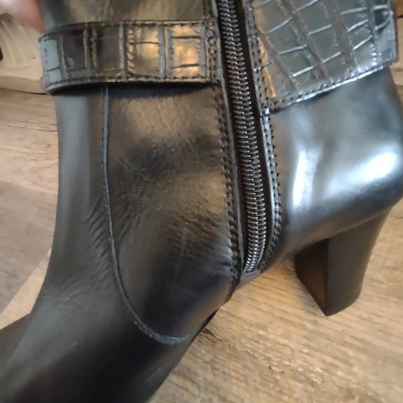 Anne Klein Akgansee Black Boots Size 8 - Picture 13 of 16